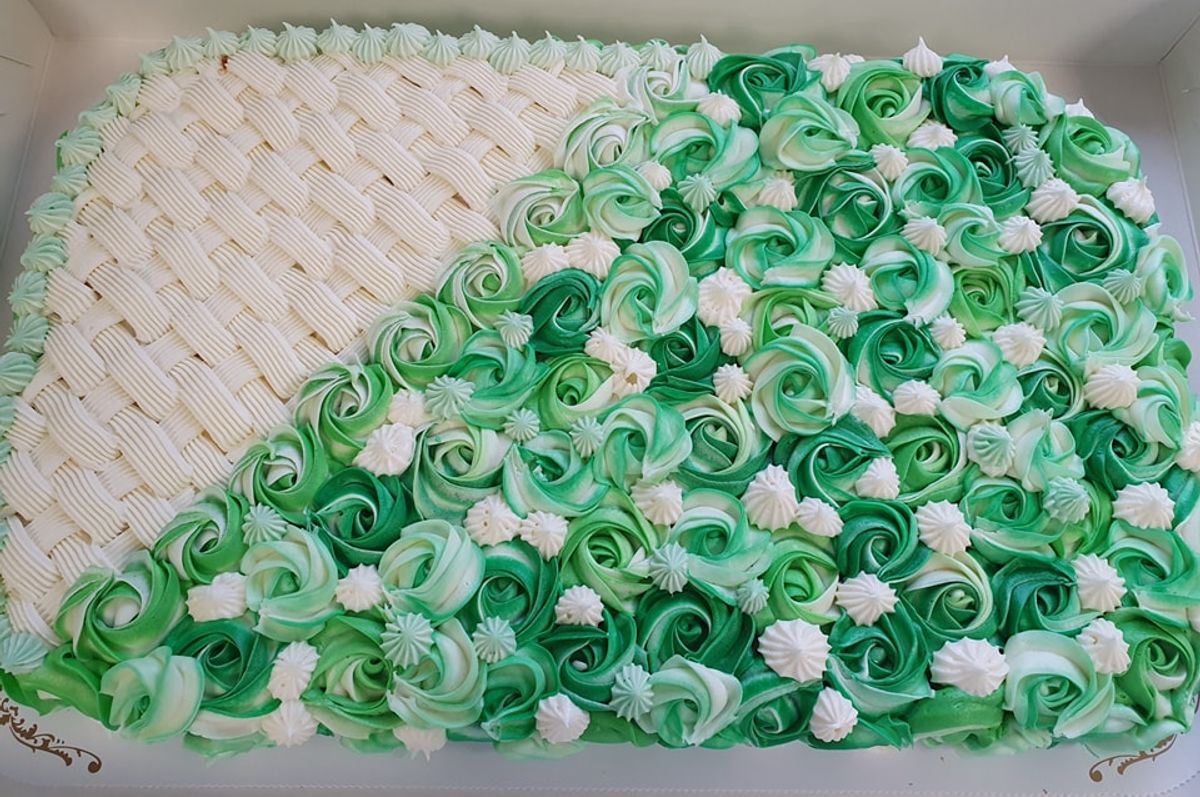 Rosepyntet gulrotkake, langpanne